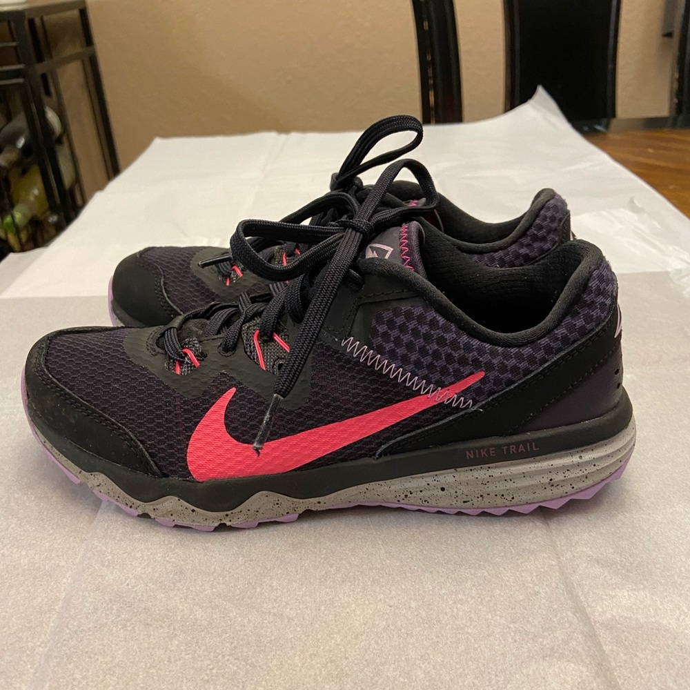 Nike Trail sneakers
